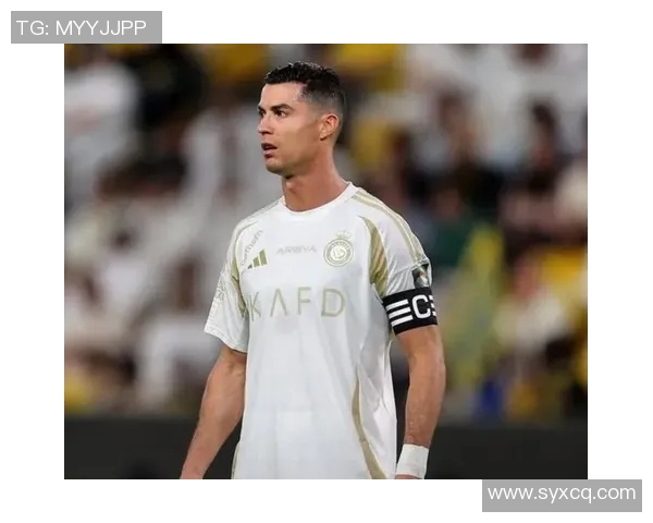 足球场上那些让人忍不住想揍的球星们：从挑衅到踩踏 谁才是真正的恶人